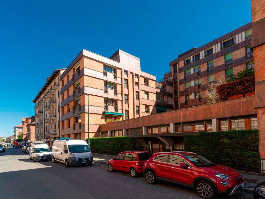 Quadrilocale via gian domenico cassini, crocetta, torino