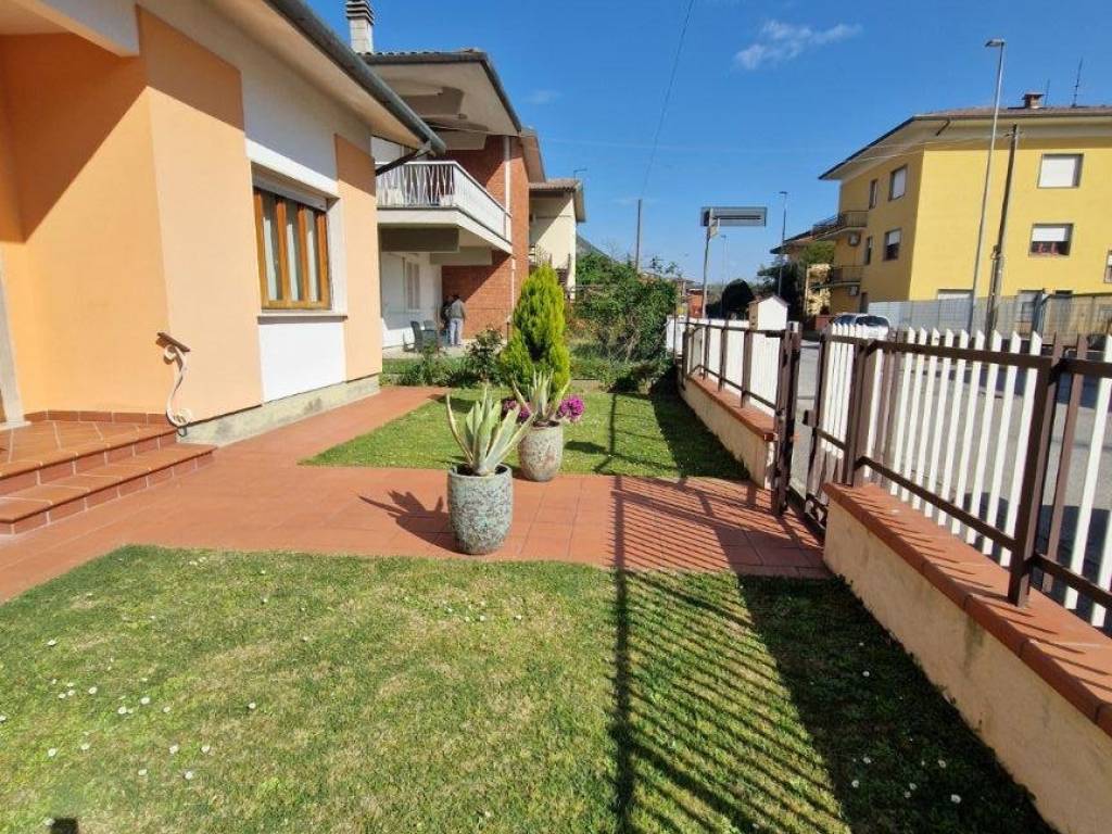 Villa unifamiliare via emilia 15, centro, pieve a nievole