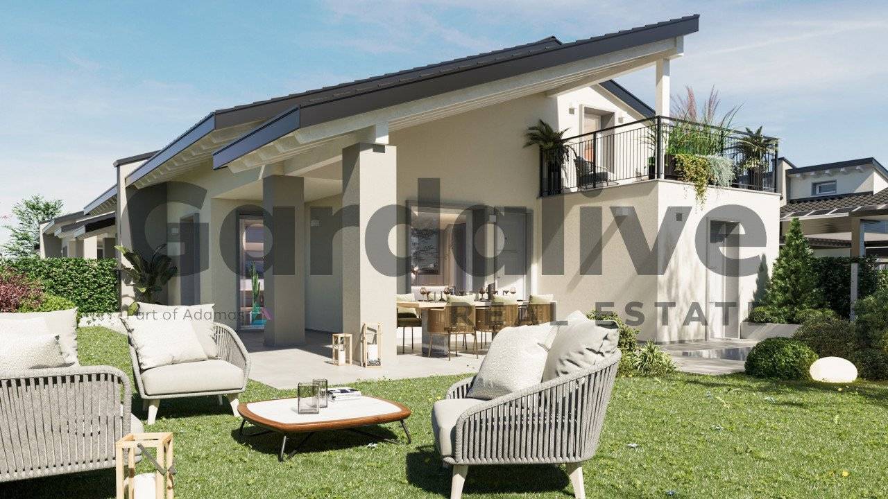 Villa in vendita a Peschiera del Garda