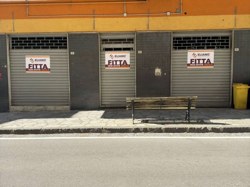 Locale commerciale via pio xii, centro, eboli