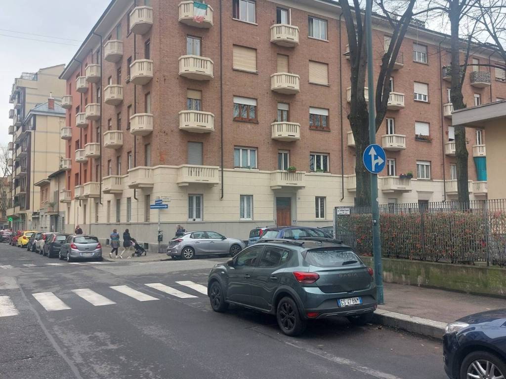 Bilocale via salbertrand 58, parella, torino
