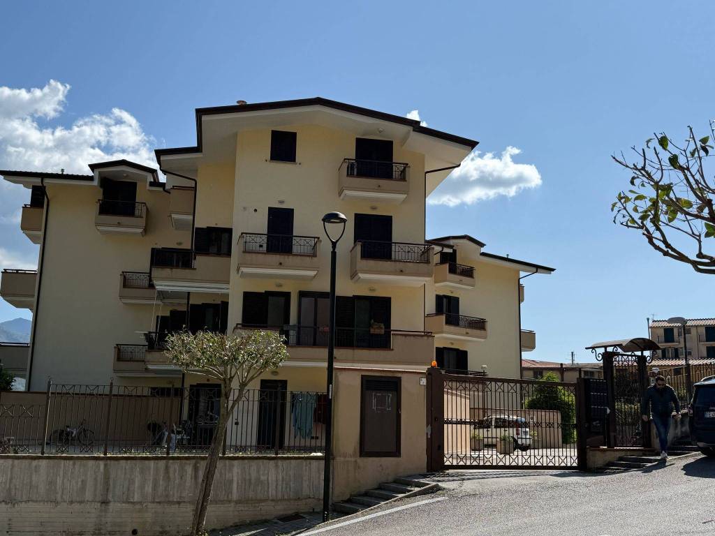 Trilocale via spirito santo, pellezzano