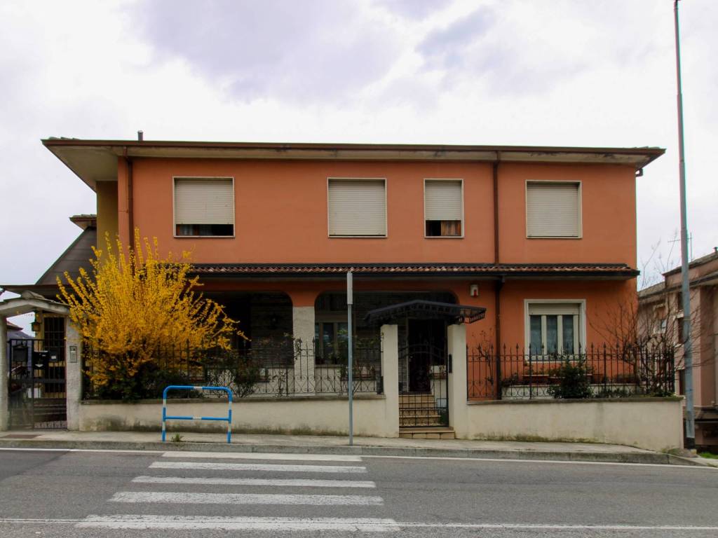 Villa bifamiliare via valsabbia, san sebastiano, lumezzane