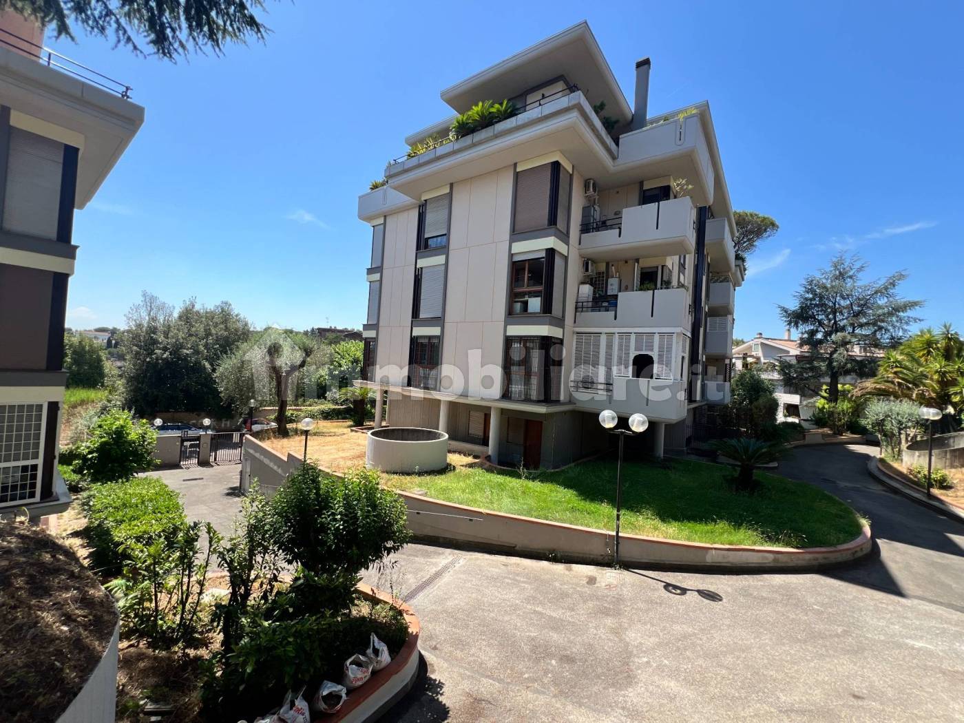 Appartamento in vendita a Roma