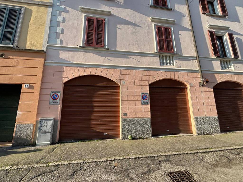 Garage - box via geremia bonomelli, centro, cremona