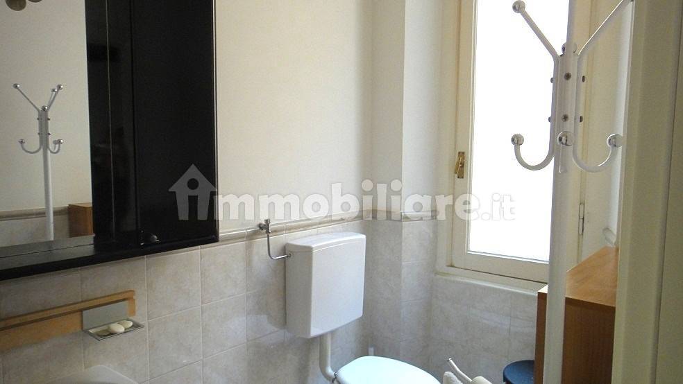 Edilio Raggio Vendita Appartamento Genova. Bilocale in via Edilio Raggio. Ottimo ...