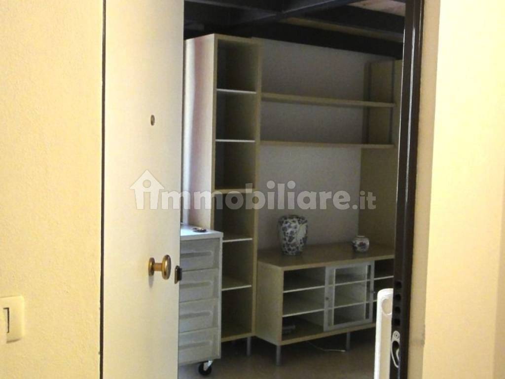 Edilio Raggio Vendita Appartamento Genova. Bilocale in via Edilio Raggio. Ottimo ...