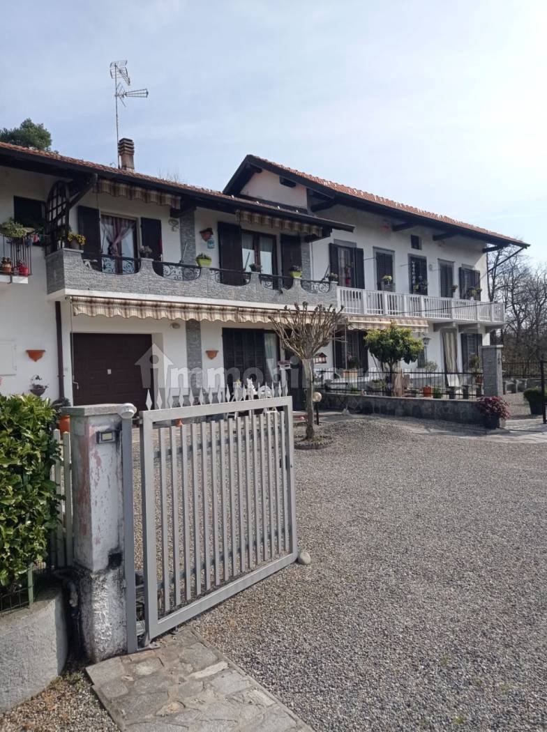 Rustico - Casale in vendita a Gattico-Veruno