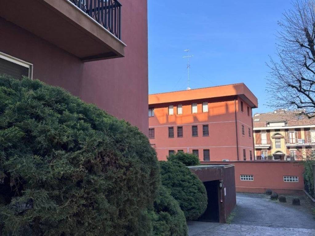 Garage - box via fratelli cervi 36, laghetto, san giuliano milanese