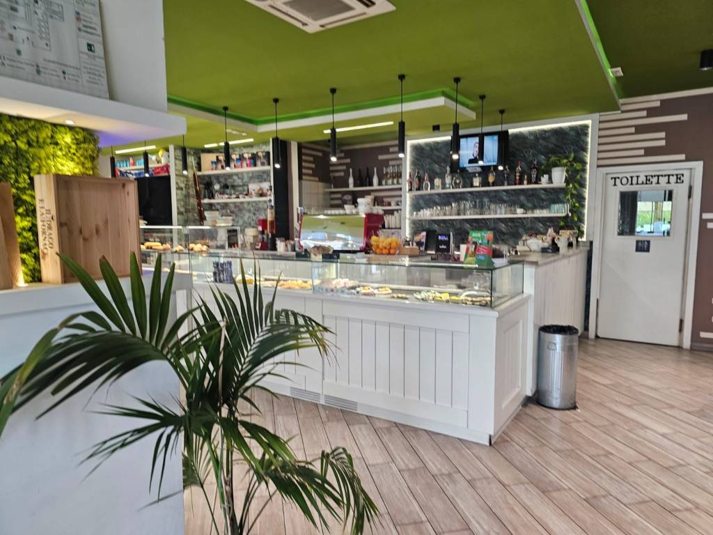 Attività commerciale via caio giulio cesare, centro, latina