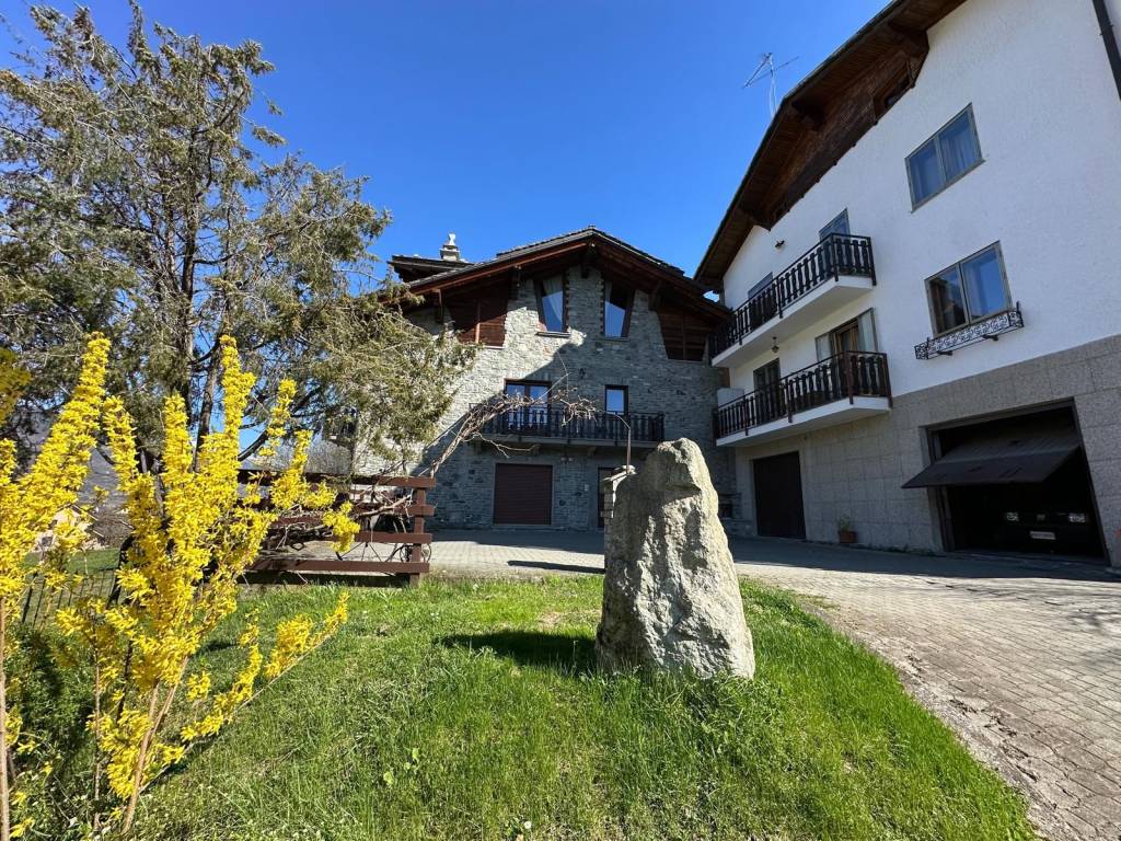 Bilocale località perron 9/a, chez croiset, fénis
