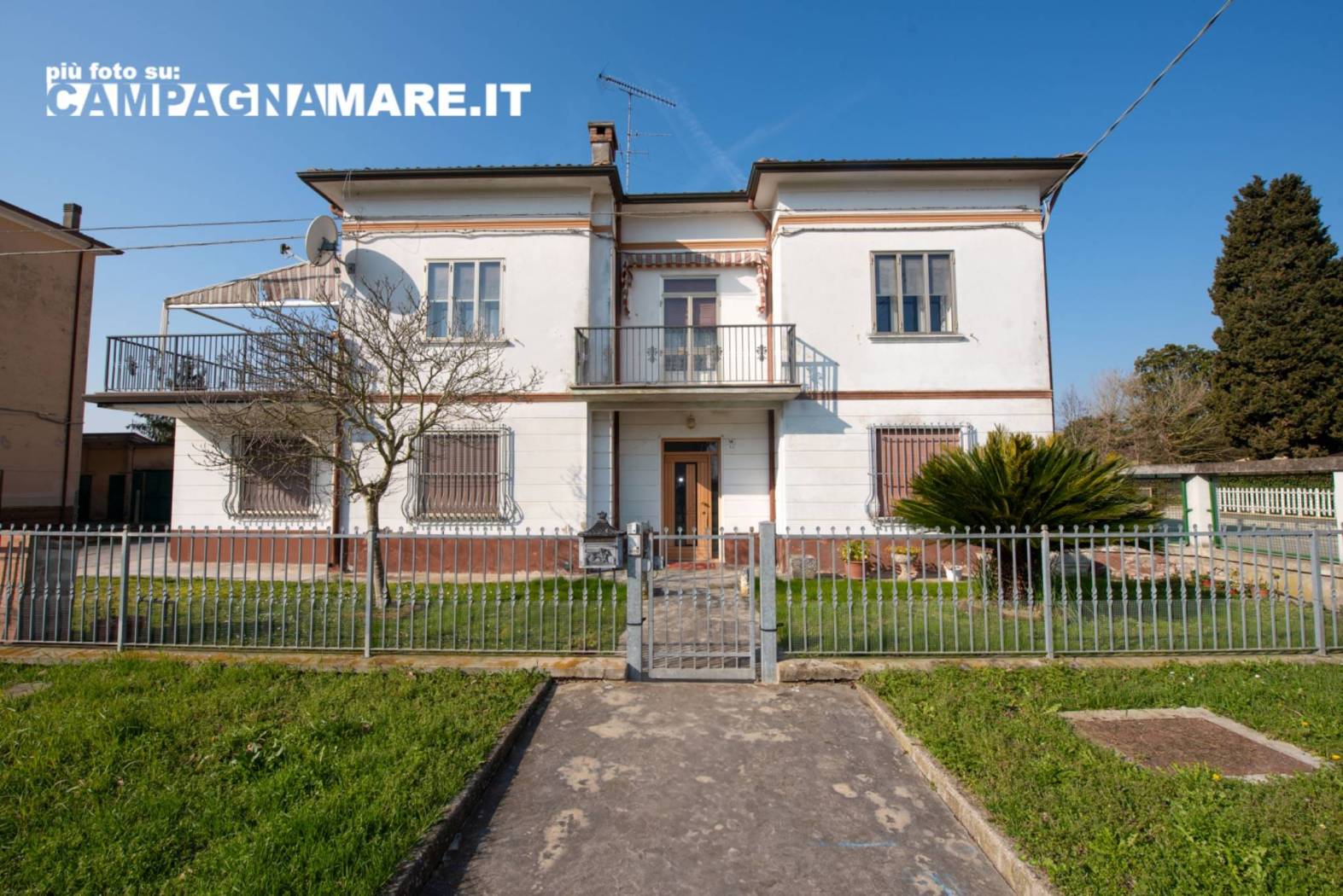 Villa in vendita a Riva del Po