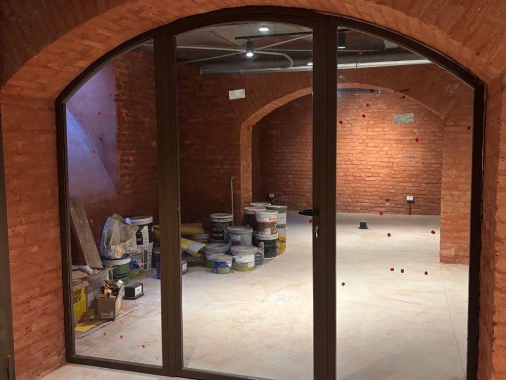 Magazzino - deposito via ferruccio ghinaglia 74, piazza castello, cremona
