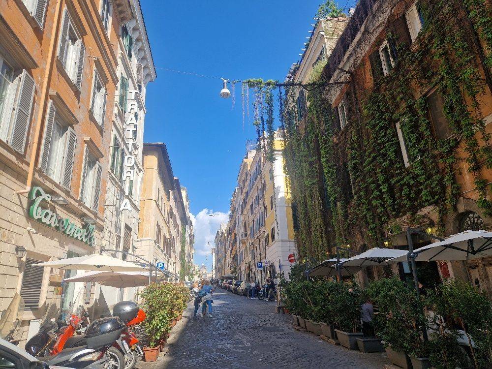 Quadrilocale via panisperna, monti, roma