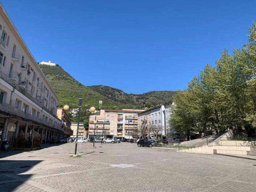 Quadrilocale piazza antonio labriola, centro, cassino