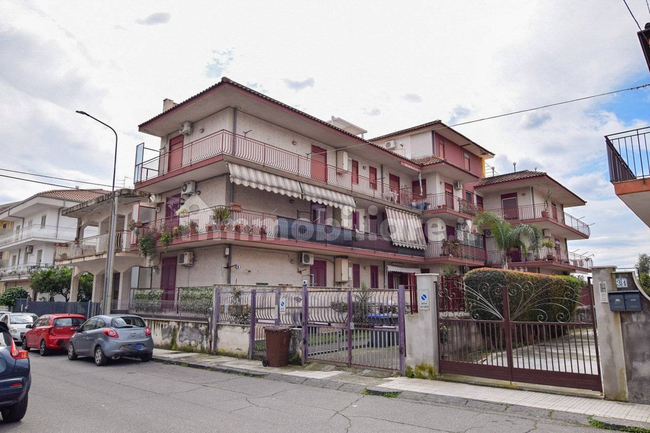 Appartamento in vendita a Fiumefreddo di Sicilia