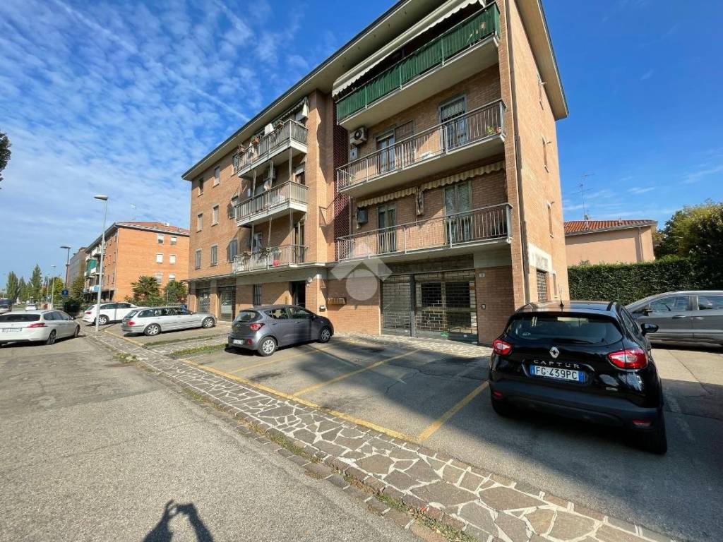 Locale commerciale via giuseppe donati 27, ospedale, carpi