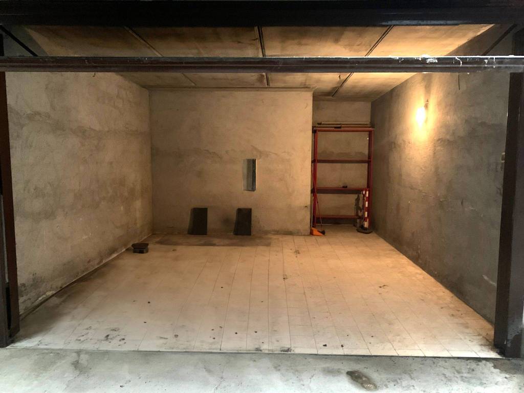 Garage - box corso vittoria 15, sant'andrea, novara