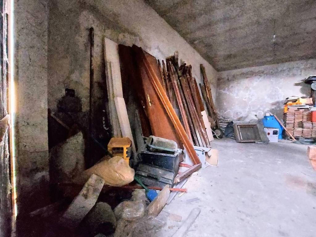Garage - box all'asta capradosso,   snc, petrella salto
