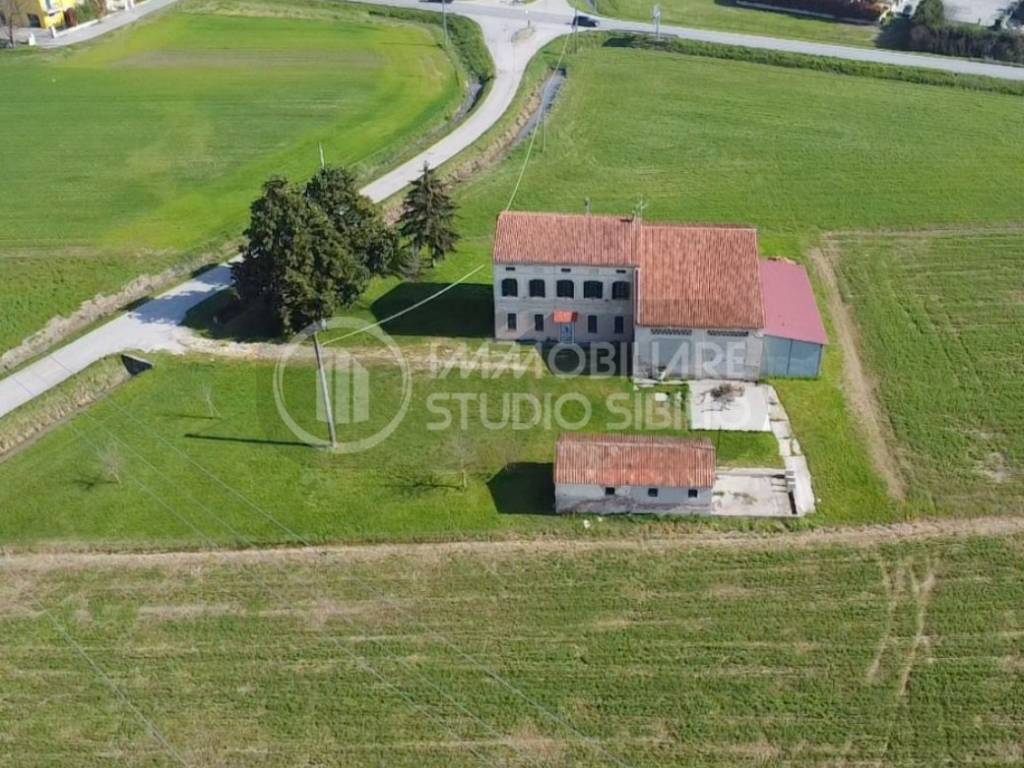 Casale strada gazzuolo 3, marcaria