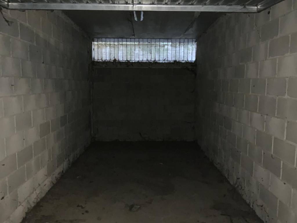 Garage - box all'asta via san vigilio,   28, milano