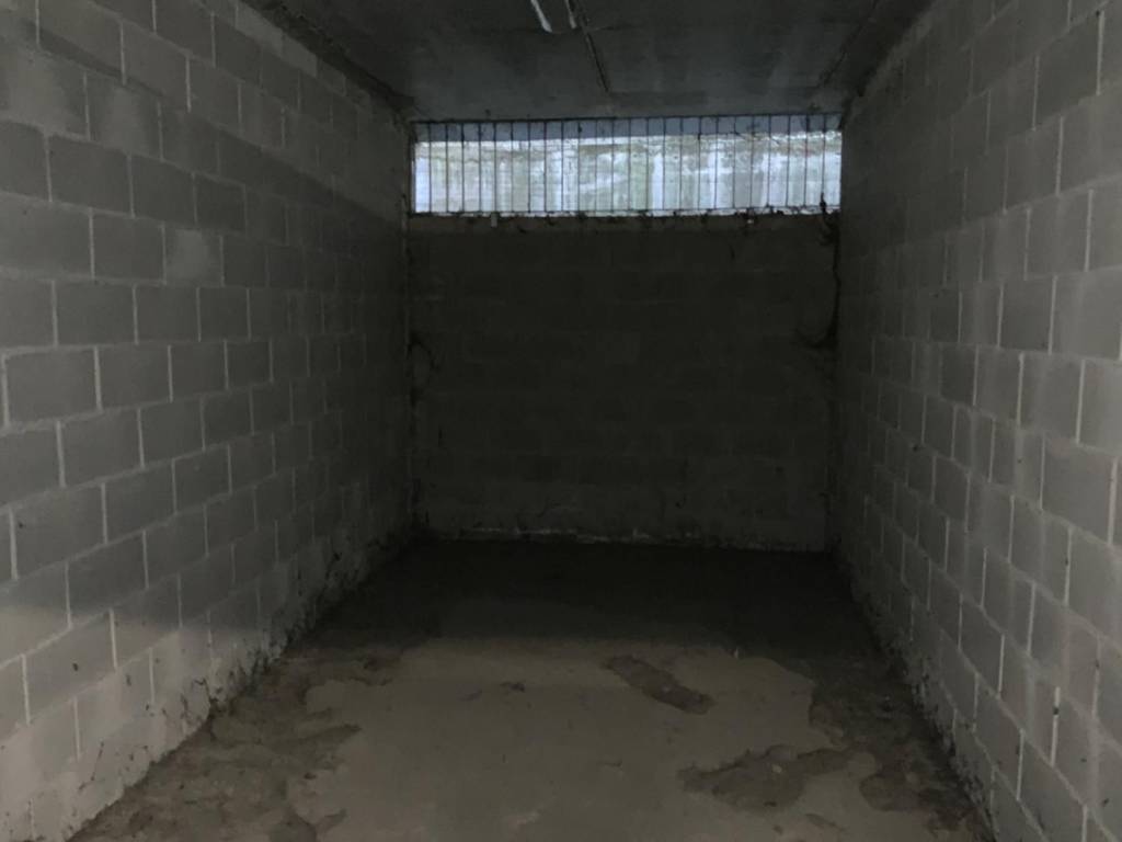 Garage - box all'asta via san vigilio,   28, milano