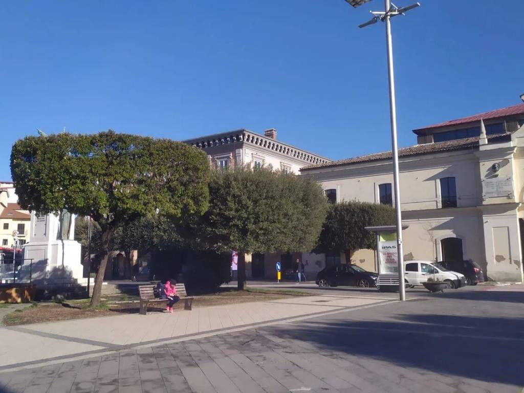 Garage - box piazza umberto i san c., atripalda
