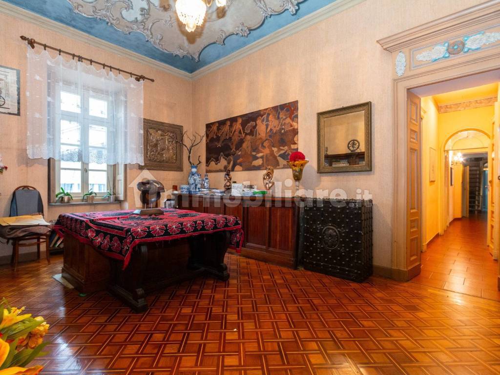 Salone