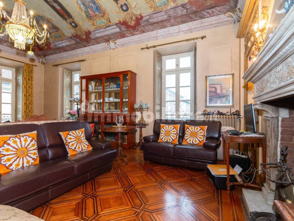 Salone