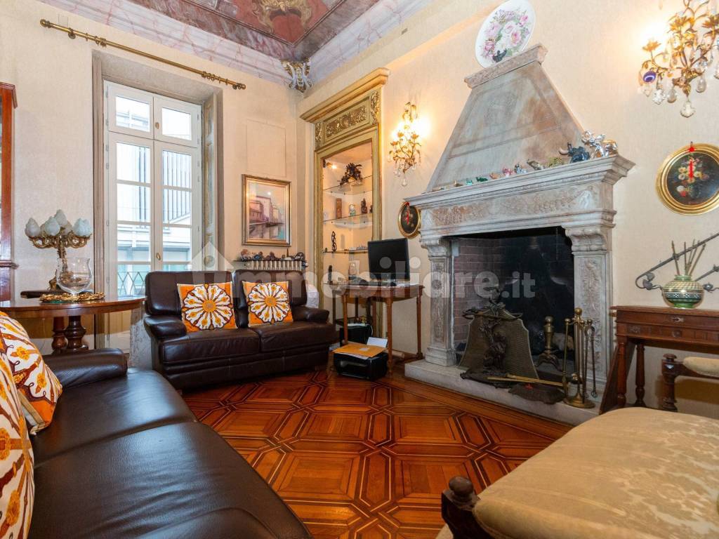 Salone