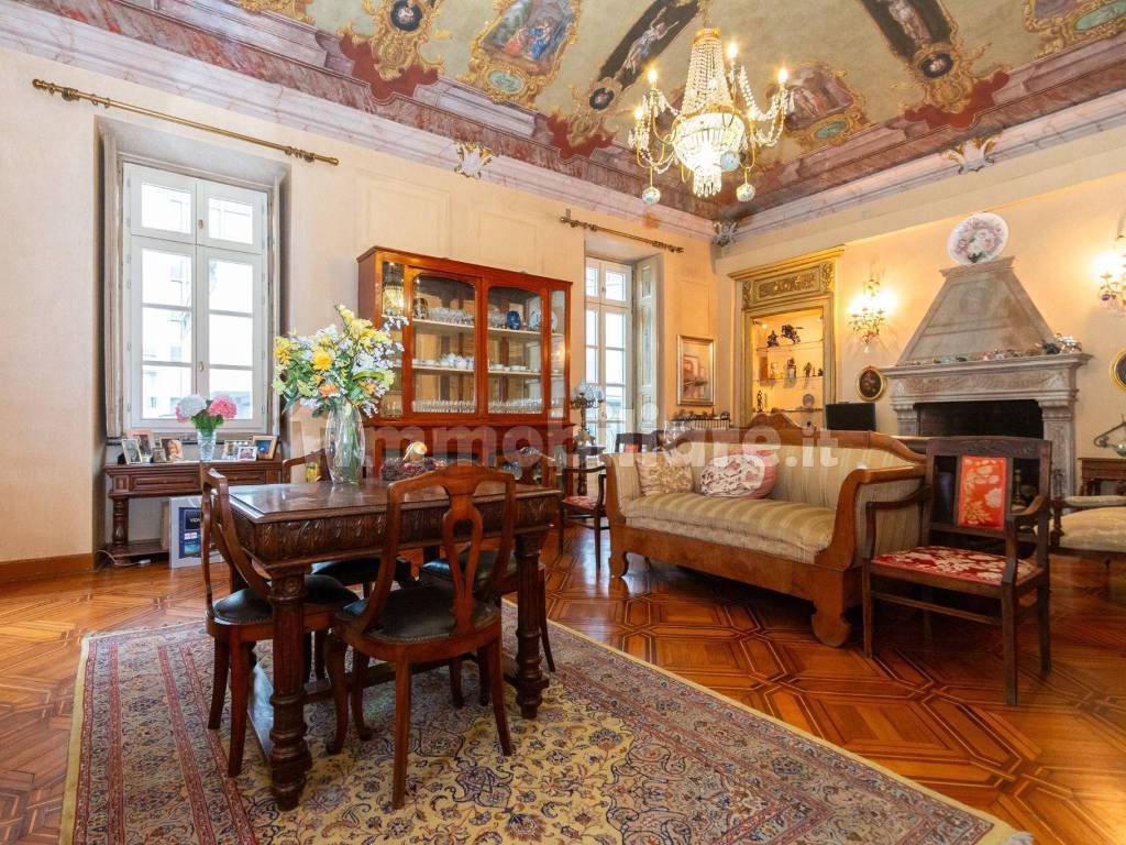 Salone