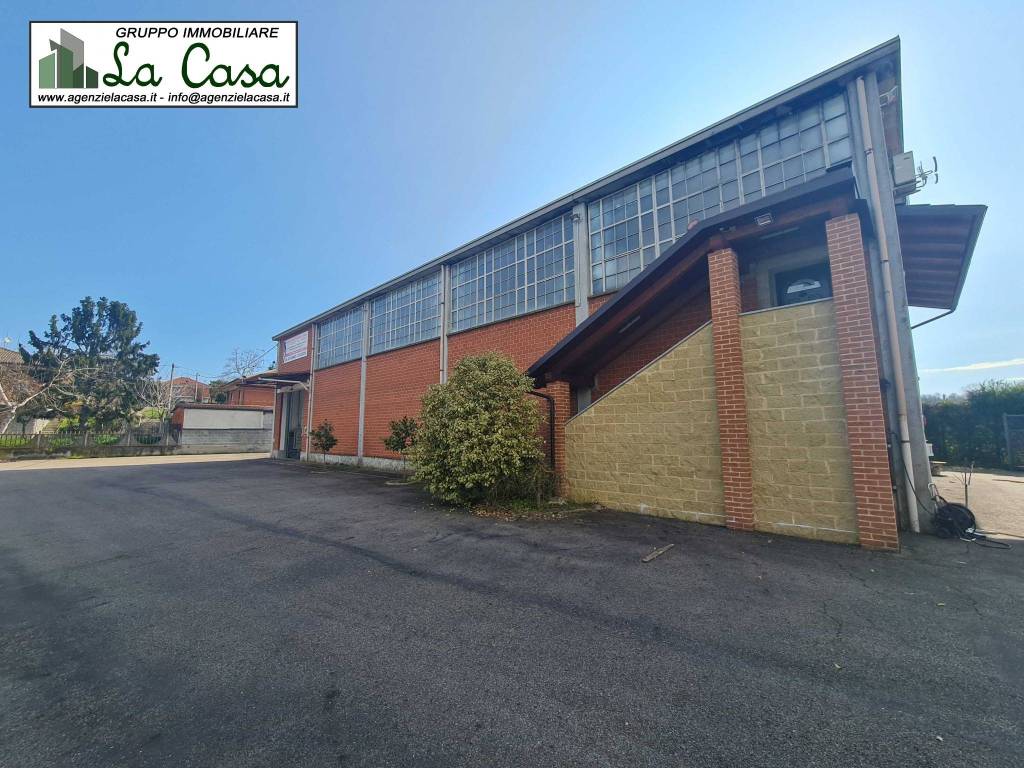 Capannone regione case bruciate 40/e, case bruciate, villafranca d'asti
