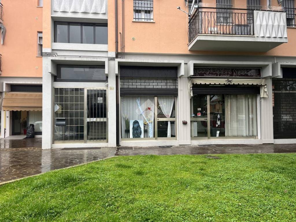 Locale commerciale via papa giovanni xxiii 97, via pomposa, ferrara