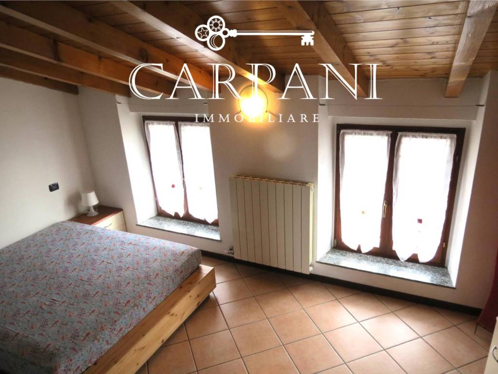 Bilocale via marco polo, locate varesino