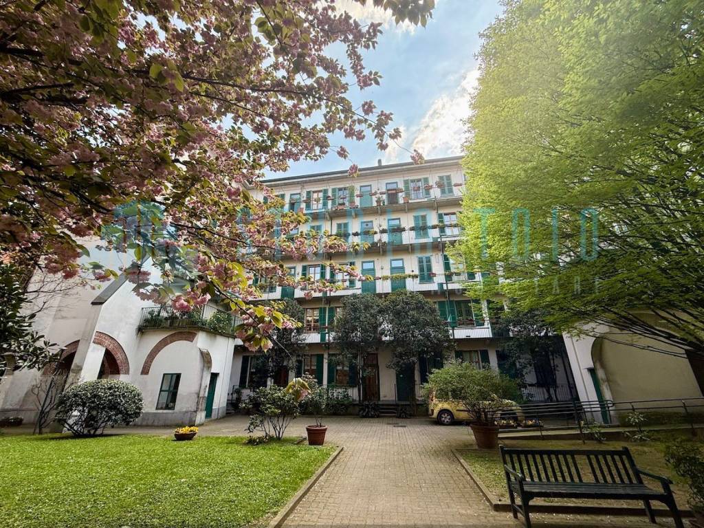 Bilocale via giuseppe giusti 5, paolo sarpi, milano