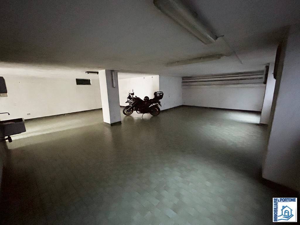 Garage - box via enrico fermi 7, novate milanese