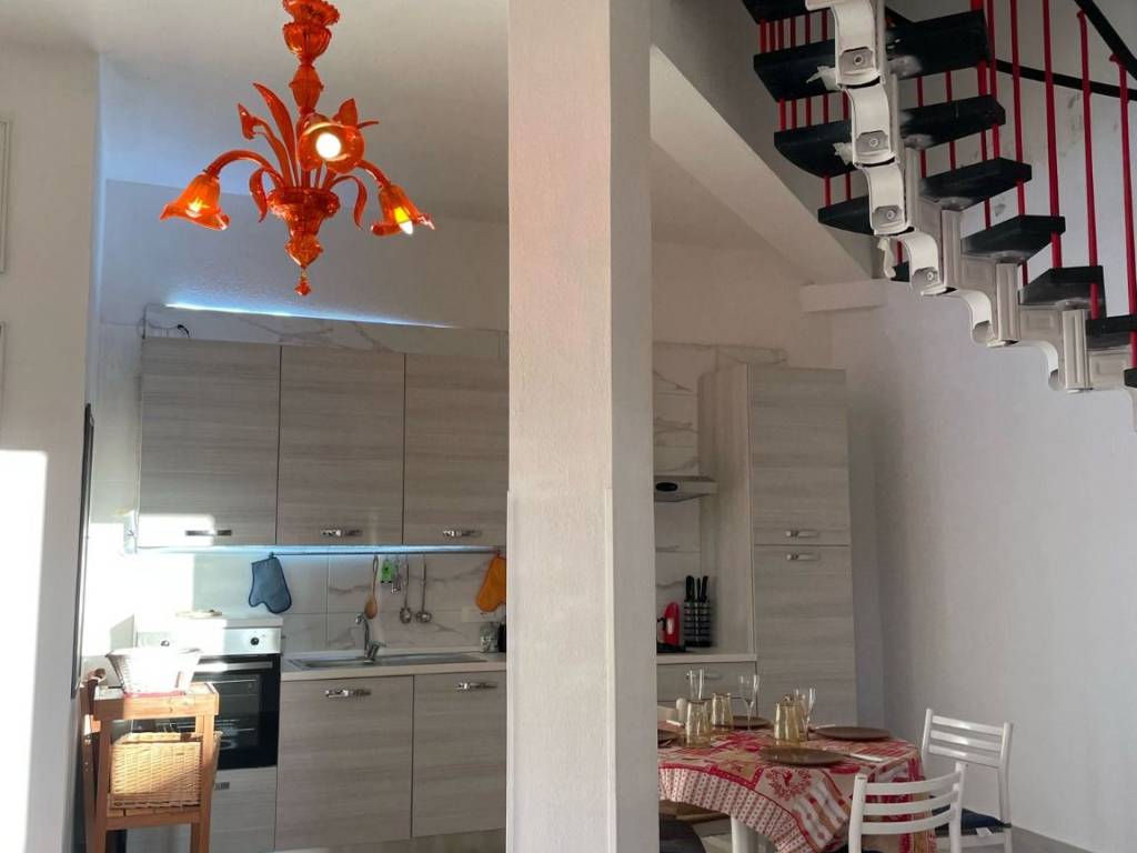 Trilocale viale delle ginestre 17, centro, sellia marina