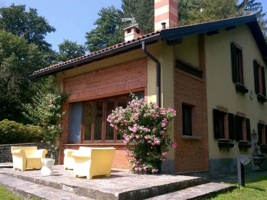 Villa unifamiliare via per bedero, cunardo