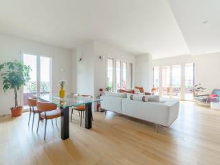 4-room flat via Bianca Ceva, Bisceglie, Milan