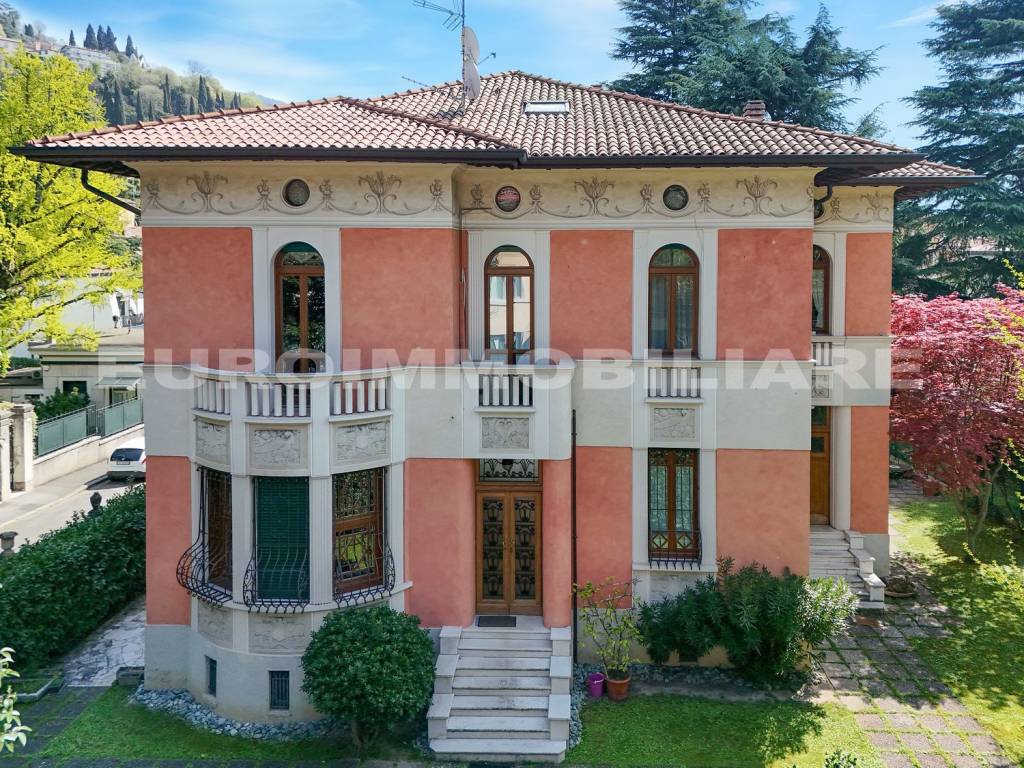 Villa unifamiliare via d'annunzio 6, panoramica, brescia