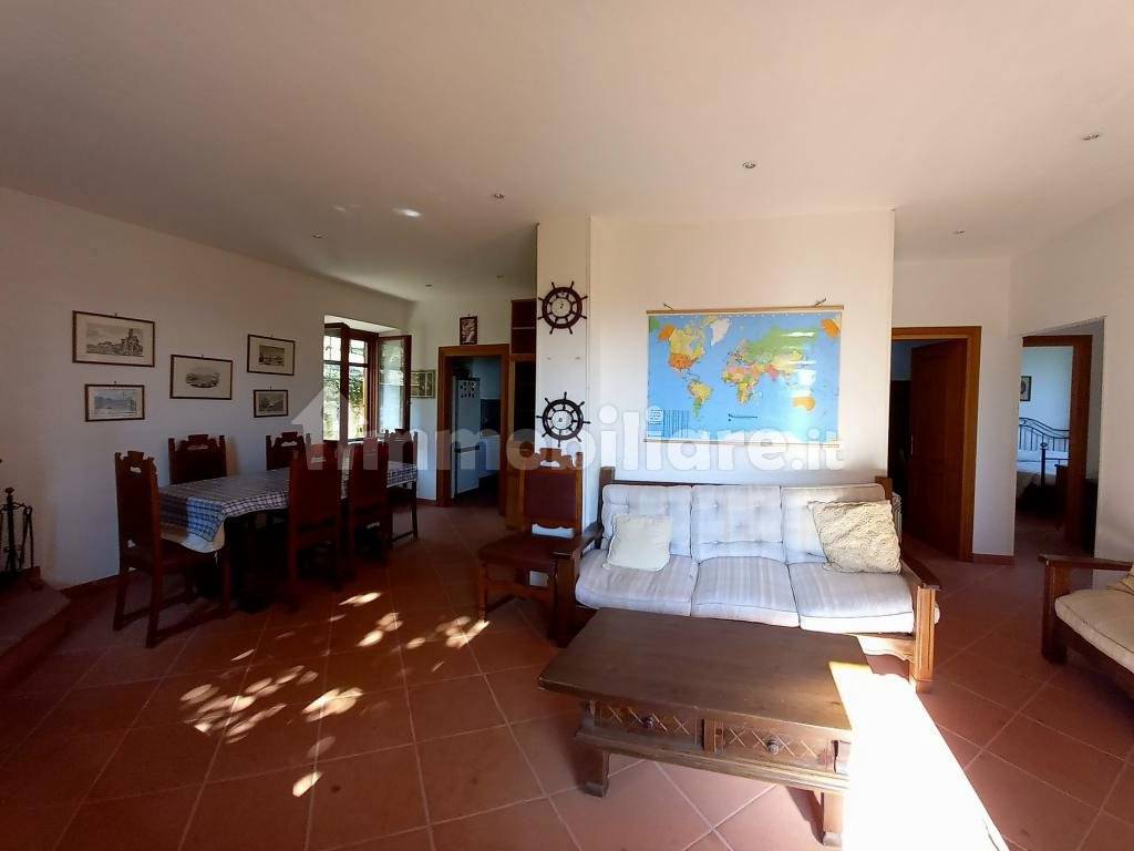 Salone