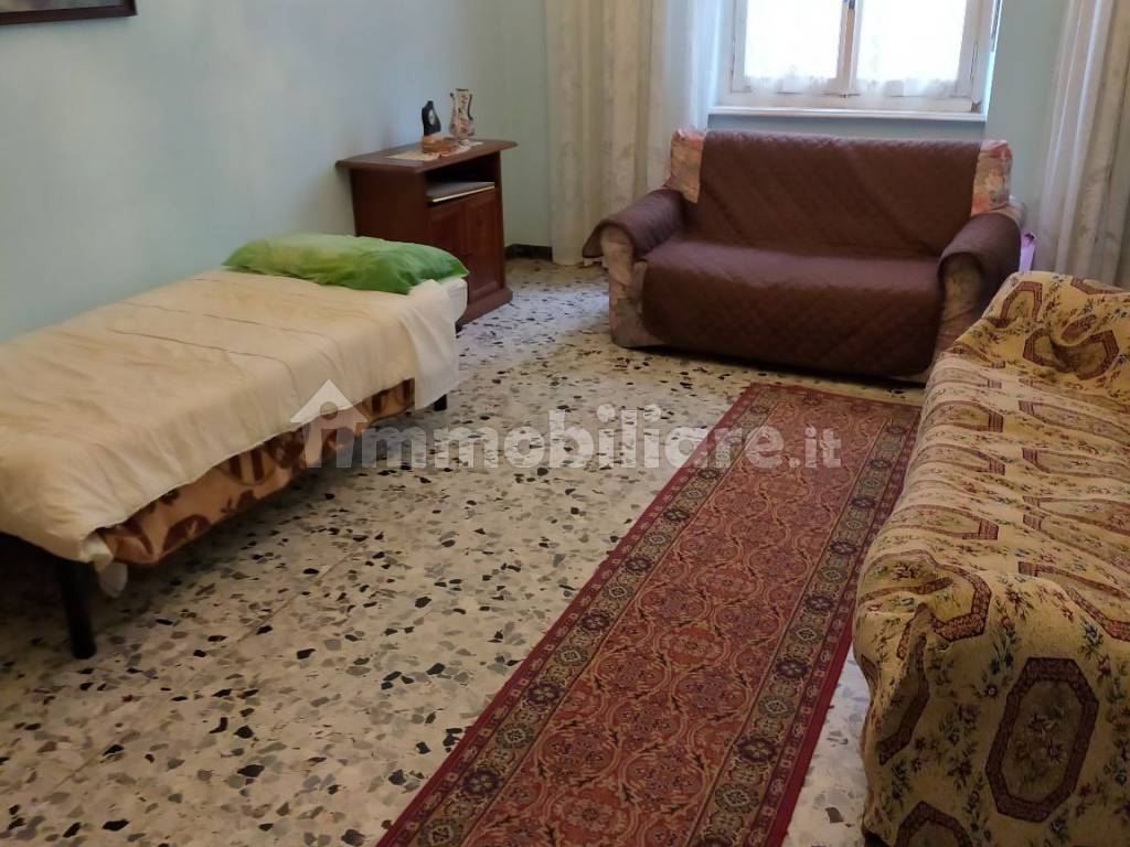Stanza singola in Pozzo Strada, foto 2 di 3