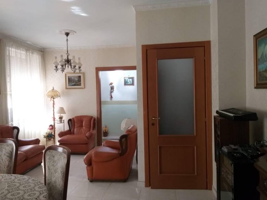 Trilocale via cortale, anagnina, roma
