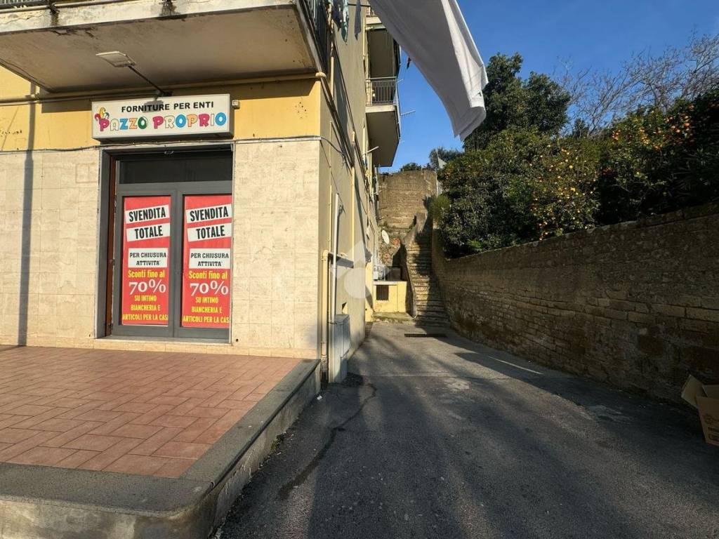 Garage - box via vittorio veneto 98, centro, gragnano