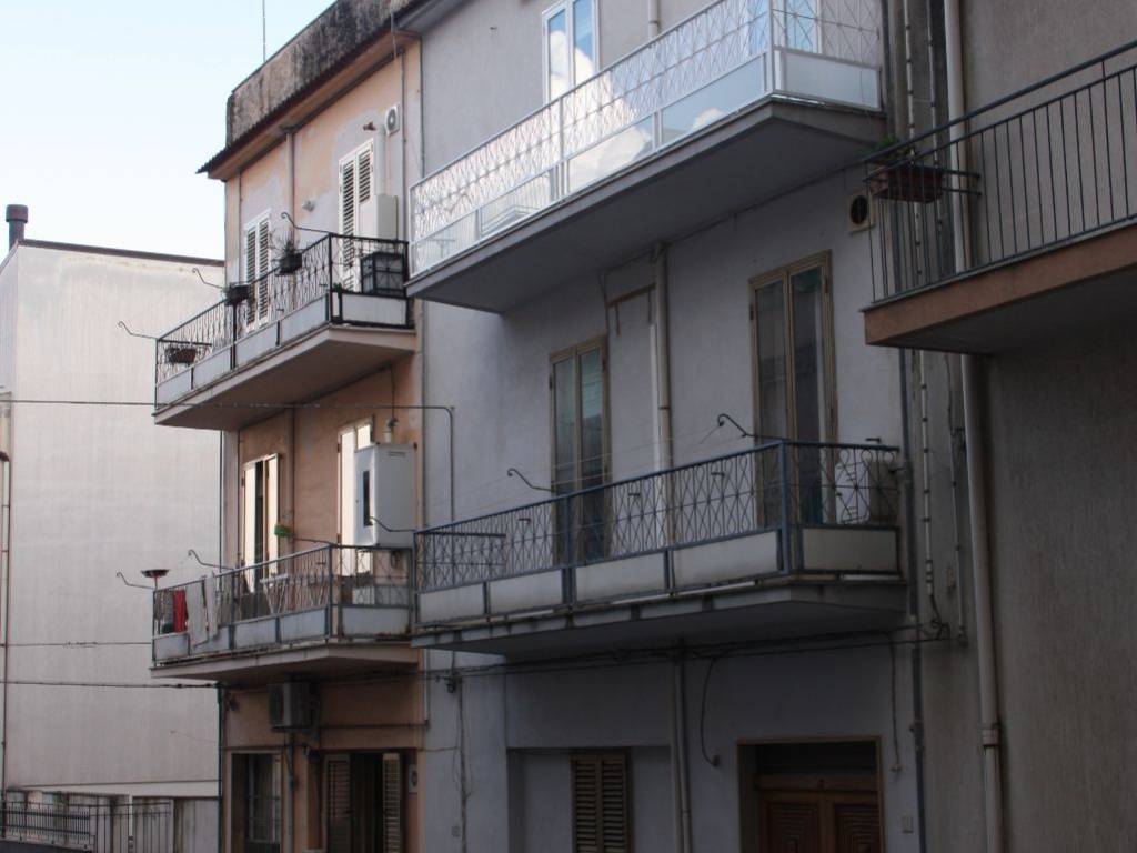 Trilocale via antonio vivaldi 20, san luigi - archimede, ragusa