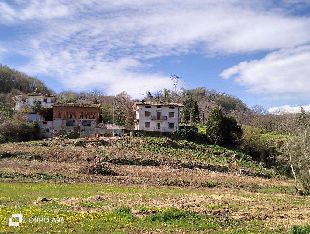 Casa indipendente in vendita a Isola Vicentina