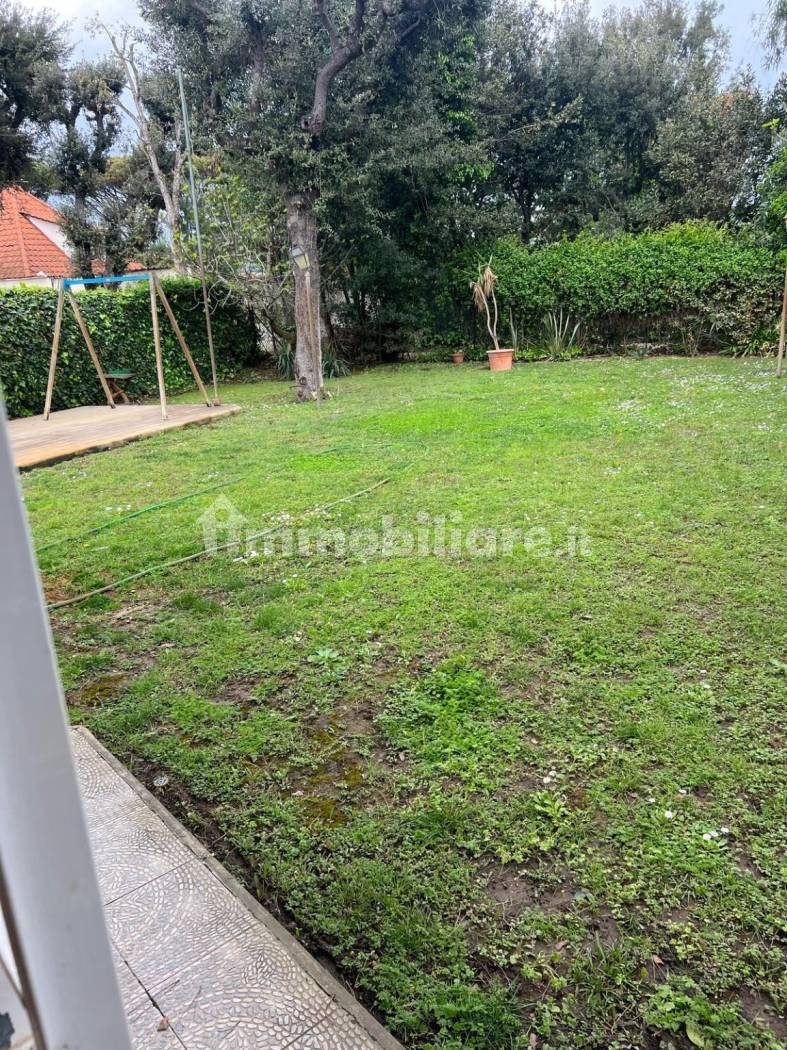 Villa in affitto a Fiumicino