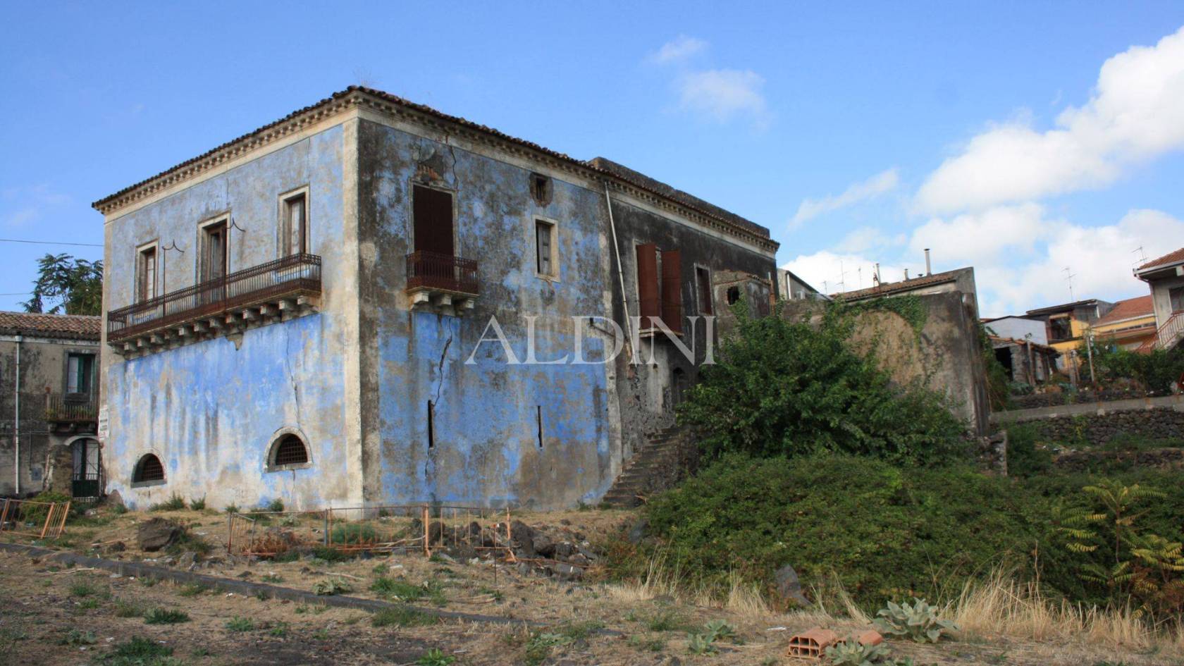 Palazzo - Edificio in vendita a Linguaglossa