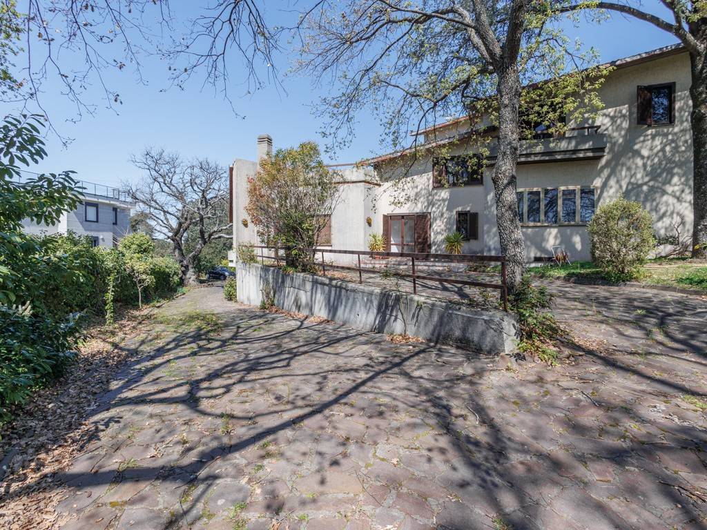 Villa bifamiliare strada provinciale cassia cimina, san martino al cimino - tobia, viterbo