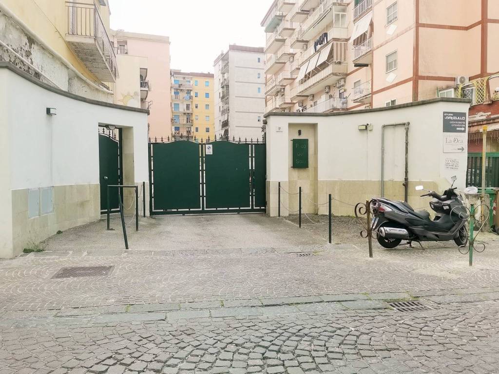 Garage - box via bernardo quaranta 11/b, san giovanni a teduccio, napoli